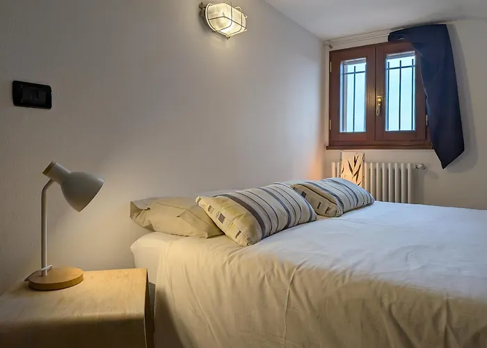 Aldueci رافيننا